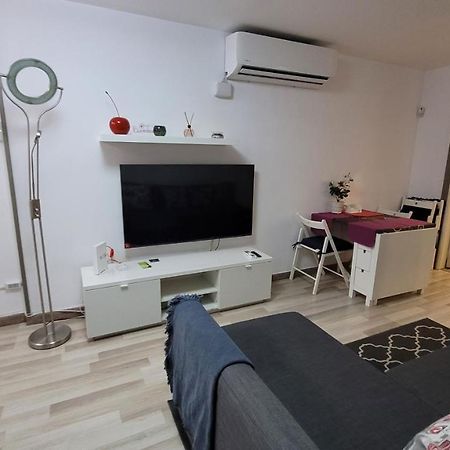 Apartaments B O D Collblanc L'Hospitalet de Llobregat Exterior photo